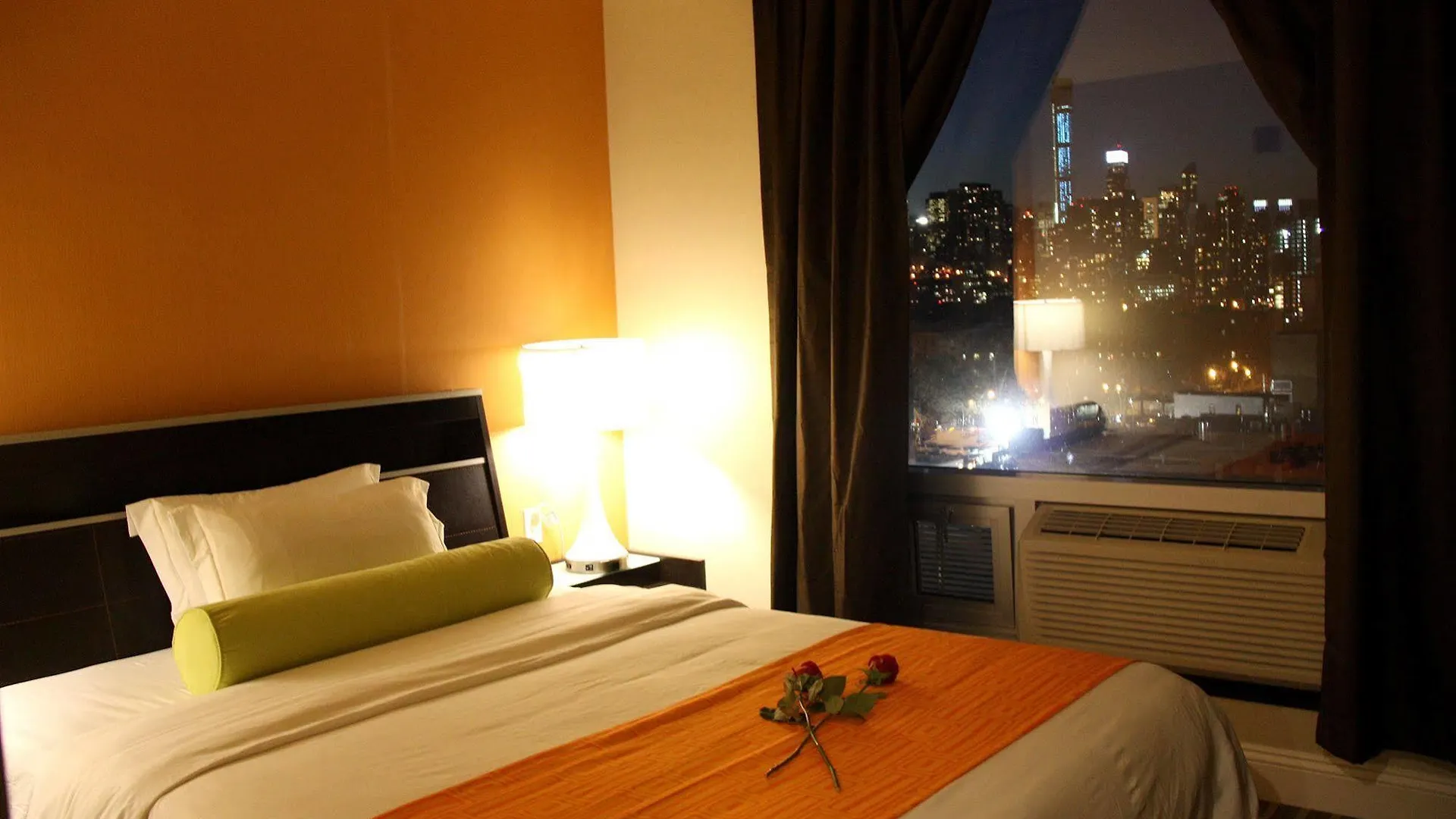 Howard Johnson By Wyndham Long Island City New York 2*,