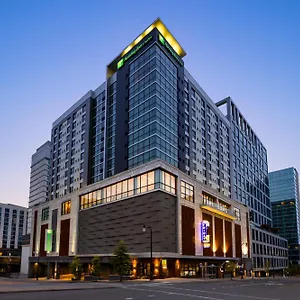 Hotel & Downtown Broadway Nashville