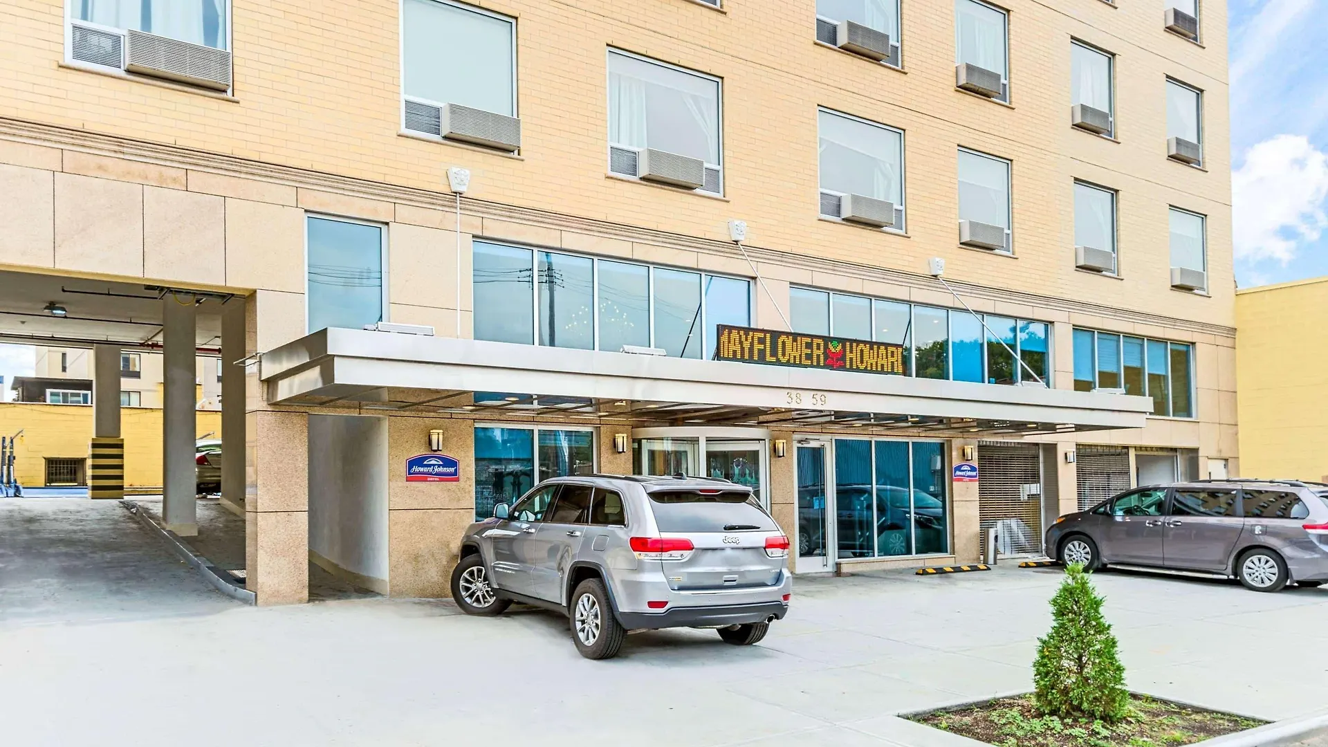 Howard Johnson By Wyndham Long Island City New York