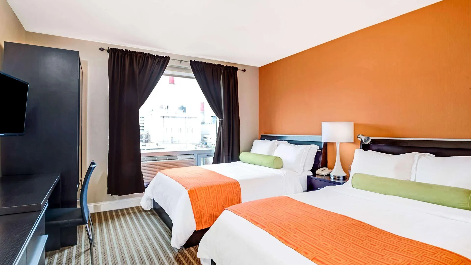 Howard Johnson By Wyndham Long Island City New York 2*,