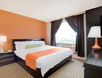 Howard Johnson By Wyndham Long Island City New York