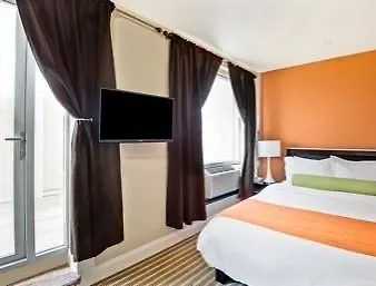 Howard Johnson By Wyndham Long Island City New York Hotel