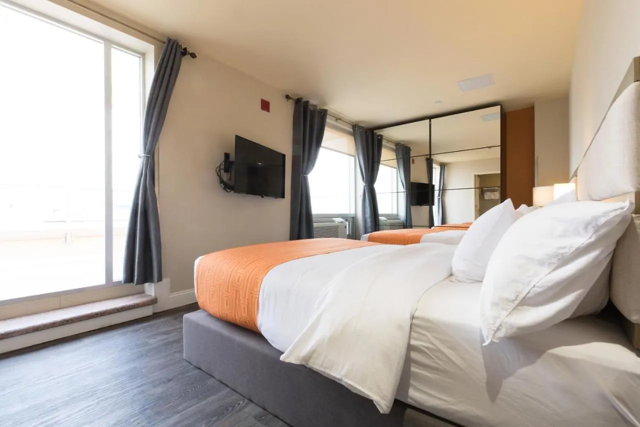 Howard Johnson By Wyndham Long Island City New York 2*,  États-Unis